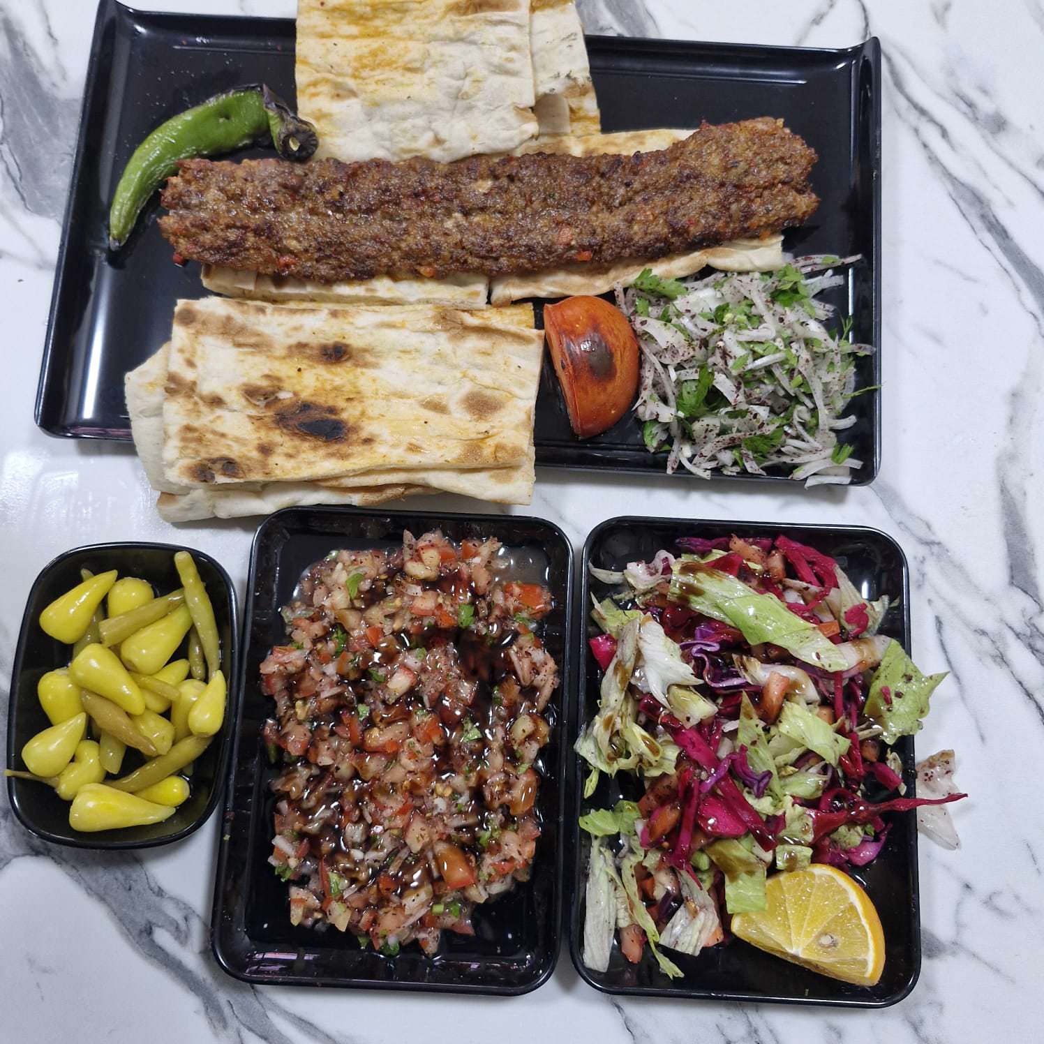 Emoş Ablanın Yeri 01 galeri 23