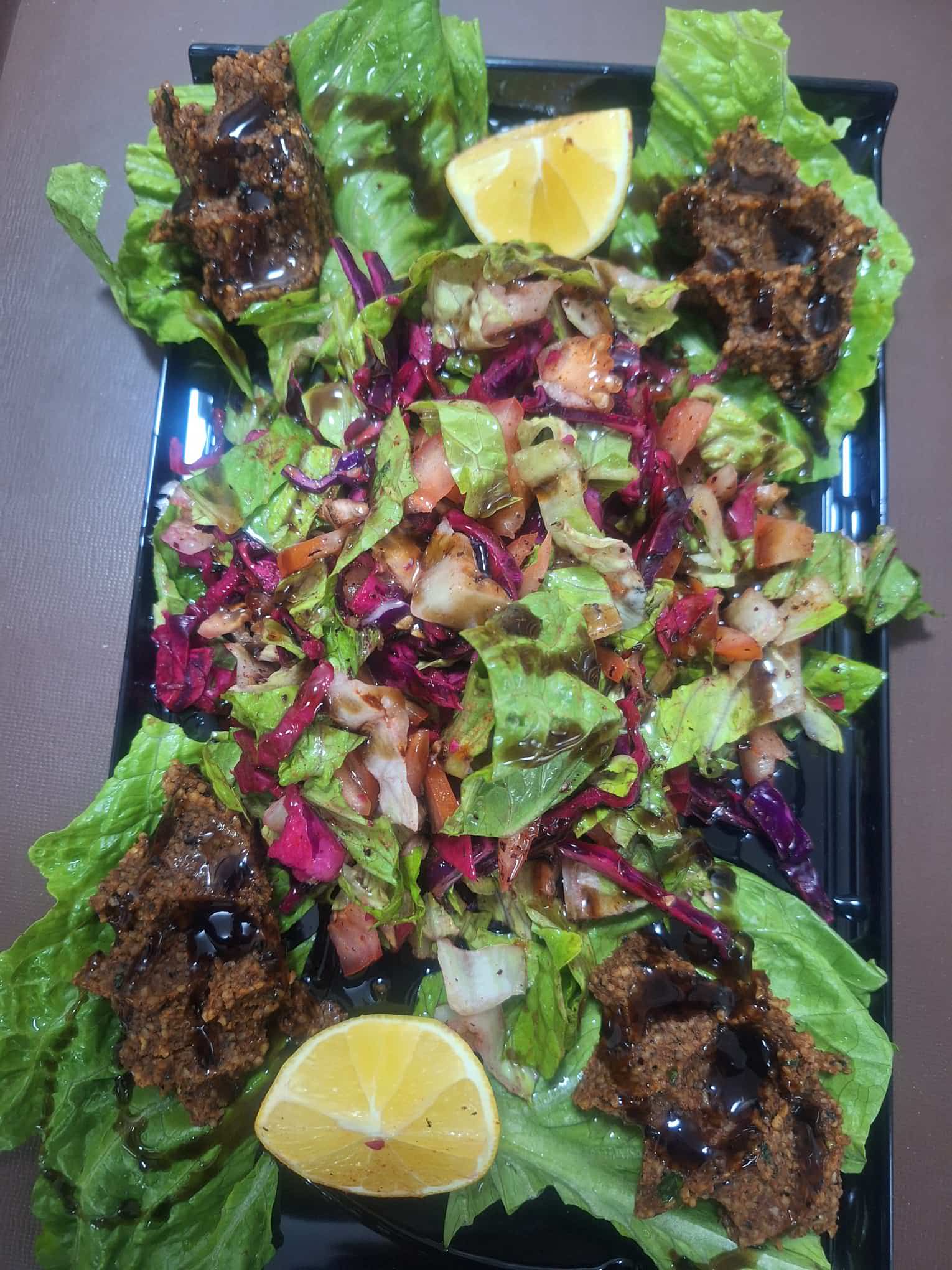 Emoş Ablanın Yeri 01 galeri 5